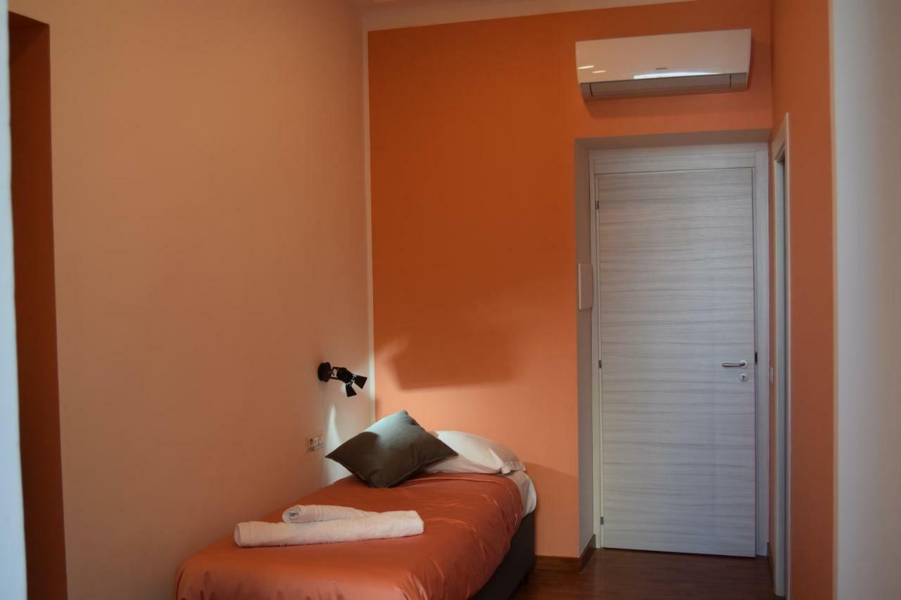 B&B Monserrato Naples Extérieur photo